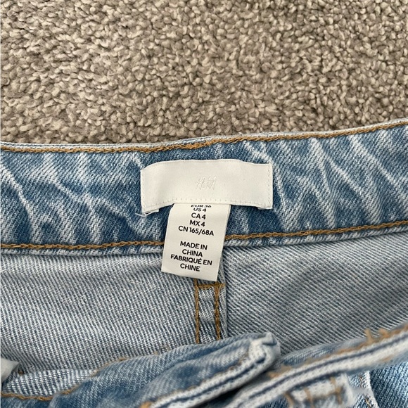 H&M Light Wash Straight Ankle High Rise Jeans - Picture 3 of 7